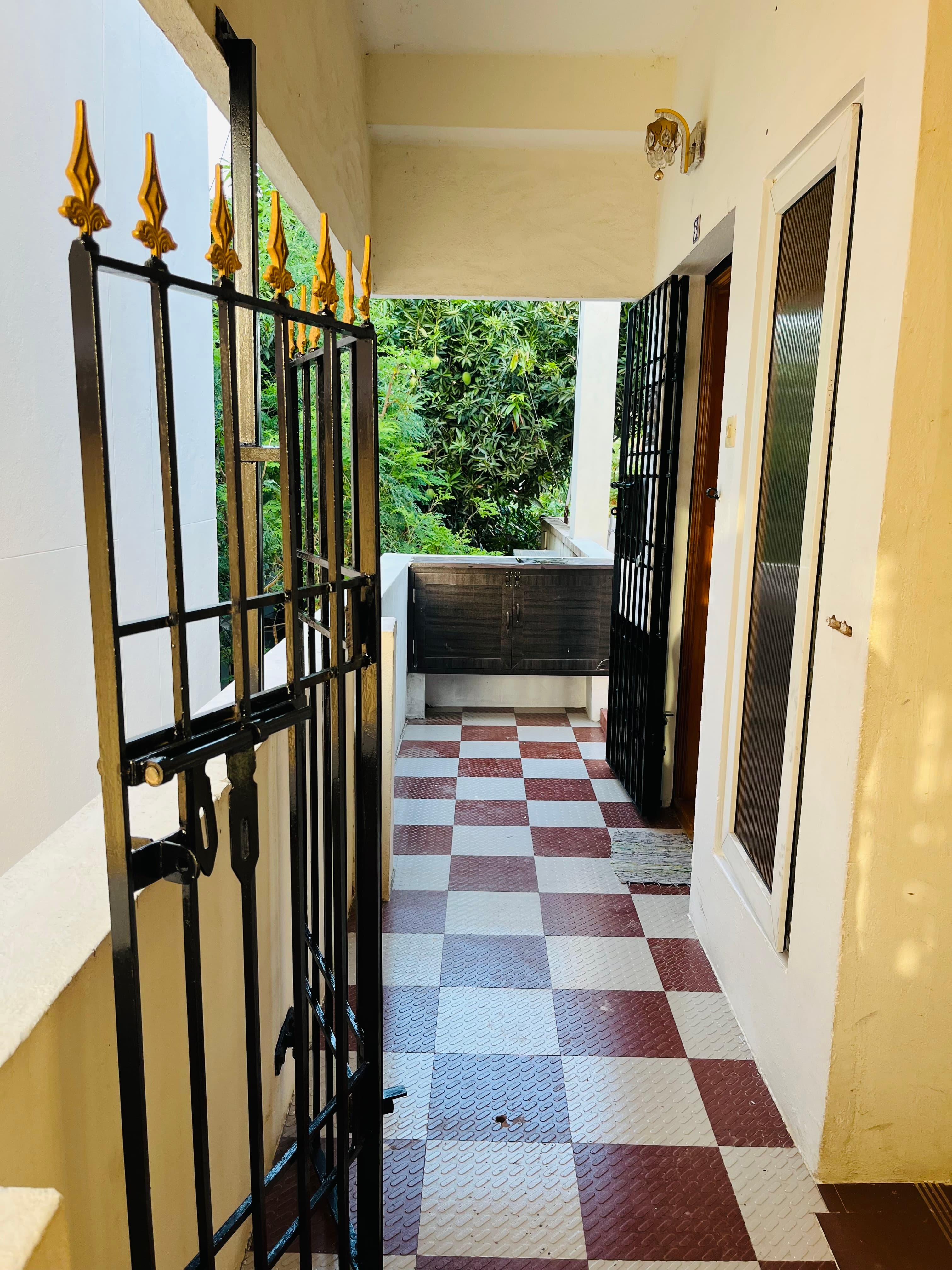 Premium PG for Men - Periyar Nagar